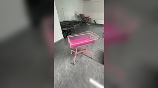 Chariot bébé rose