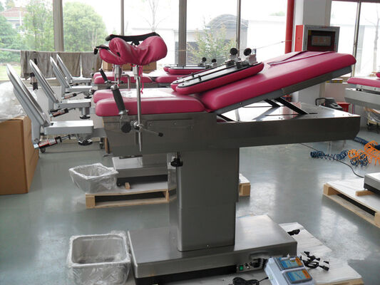 Table d'opération multifonctionnelle électrique de l'hôpital Table obstétricale moteur Linak